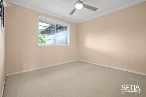Property photo of 35 Glenview Grove Glendenning NSW 2761