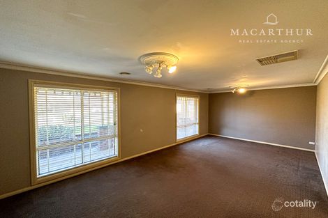 Property photo of 36 Grevillea Crescent Lake Albert NSW 2650