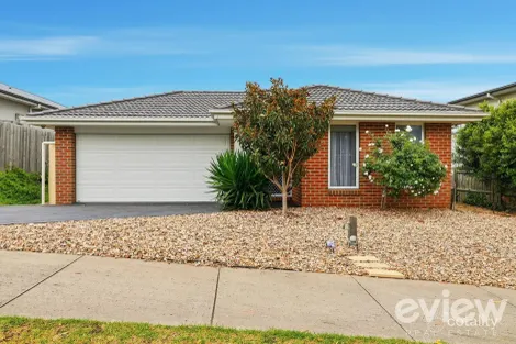 11 Elsa Tce, San Remo, VIC 3925