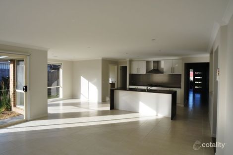 Property photo of 10 Plover Way Inverloch VIC 3996