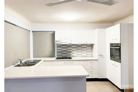 Property photo of 44 Marble Arch Place Arundel QLD 4214