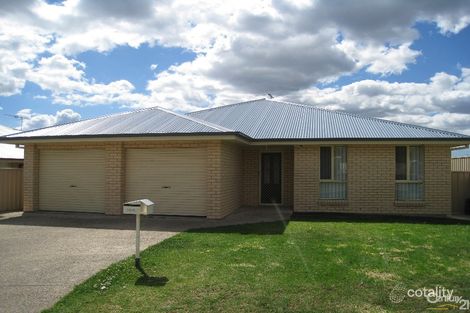 Property photo of 19 Karong Avenue Maryland NSW 2287