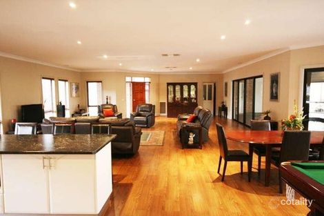 Property photo of 4 Windmill Rise Hillside VIC 3037