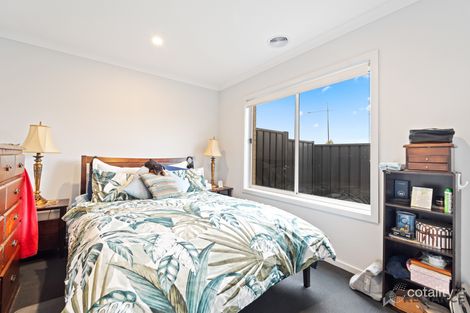 Property photo of 10 Paddy Way Weir Views VIC 3338