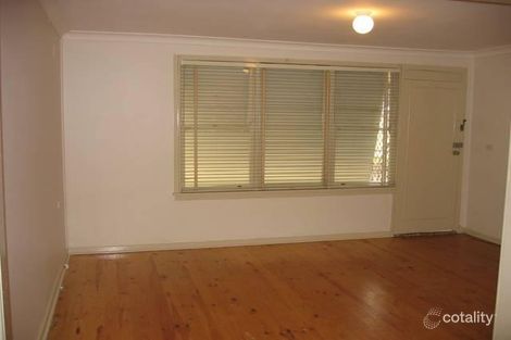 Property photo of 40 Palau Crescent Lethbridge Park NSW 2770