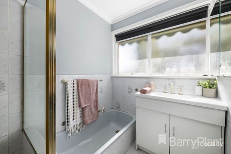 Property photo of 12 Eagle Avenue Kingsbury VIC 3083