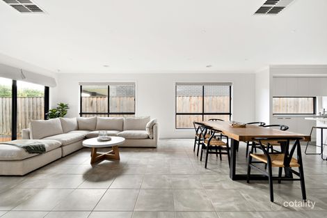 Property photo of 7 Myoora Crescent Greenvale VIC 3059