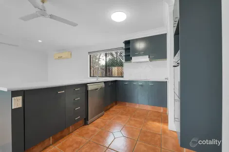 Property photo of 167 Redland Bay Road Capalaba QLD 4157