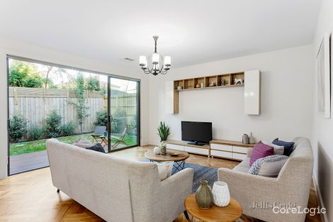 Property photo of 2/81 Glenair Court Templestowe Lower VIC 3107