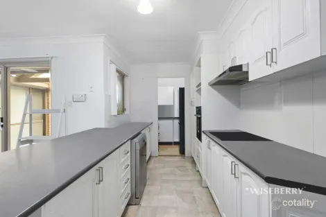 Property photo of 20 Burlington Avenue Jilliby NSW 2259