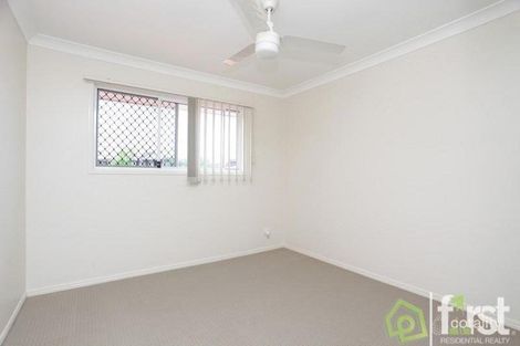 Property photo of 30/1 Daintree Drive Parkinson QLD 4115