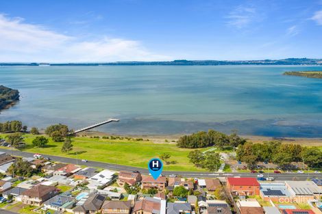 Property photo of 50 Lakeside Drive Kanahooka NSW 2530