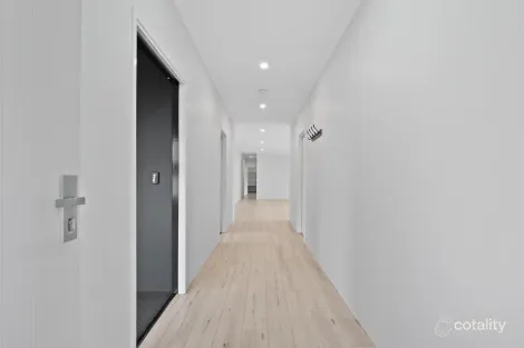 Property photo of 28 Indigo Bend Wellard WA 6170
