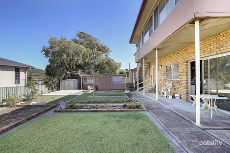 Property photo of 107 Macquarie Grove Caves Beach NSW 2281