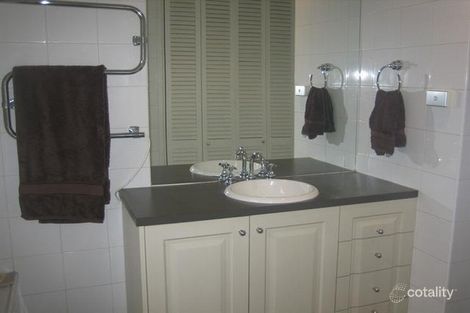 Property photo of 2/42 Scott Grove Glen Iris VIC 3146