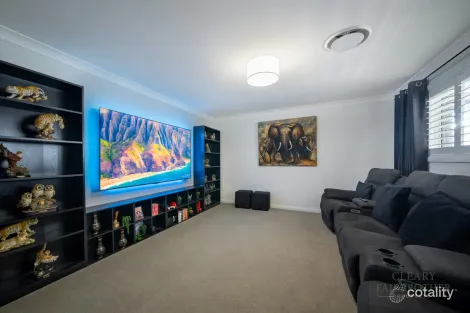 Property photo of 16 Dovey Drive Kelso NSW 2795