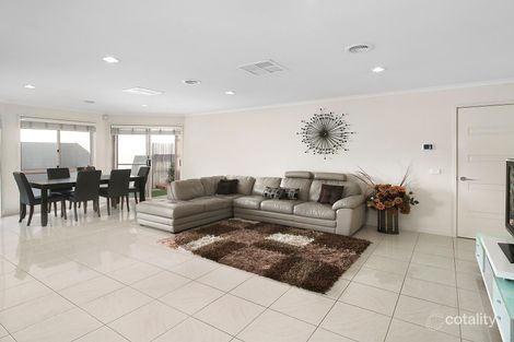 Property photo of 24 Allnutt Crescent Forde ACT 2914