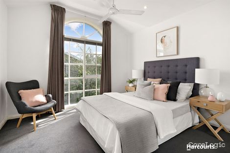 Property photo of 2/16-18 Lee Avenue Mount Waverley VIC 3149