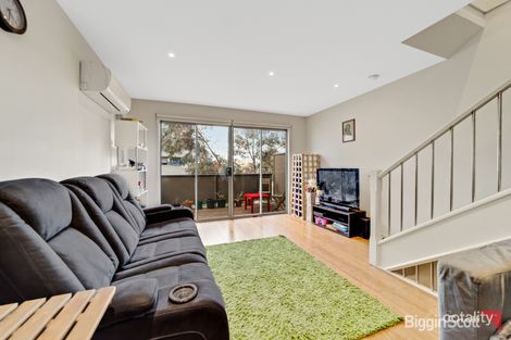 Property photo of 22/1 Clearwater Rise Parade Truganina VIC 3029