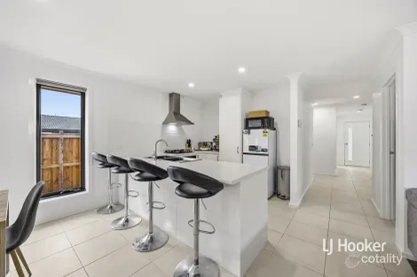 Property photo of 55 Slinky Street Deanside VIC 3336