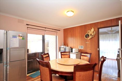 Property photo of 3 Mullum Court Springvale South VIC 3172