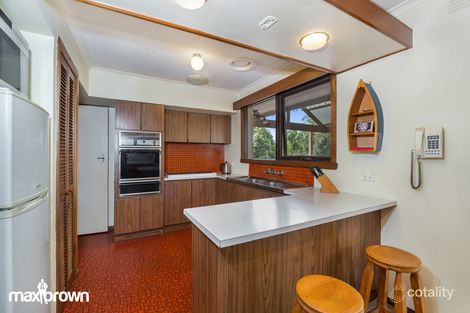 Property photo of 14 Erskine Ridge Mooroolbark VIC 3138