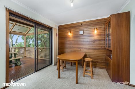 Property photo of 14 Erskine Ridge Mooroolbark VIC 3138