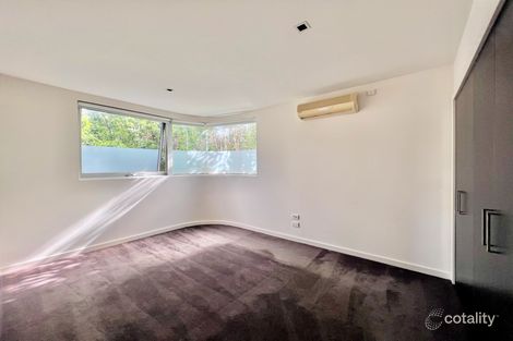 Property photo of 10/30-32 Docker Street Elwood VIC 3184