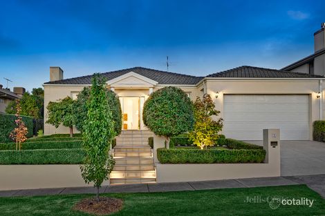 Property photo of 2 Coromandel Court Bulleen VIC 3105