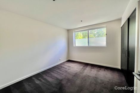 Property photo of 10/30-32 Docker Street Elwood VIC 3184