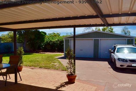Property photo of 15 Glenhurst Court Camillo WA 6111