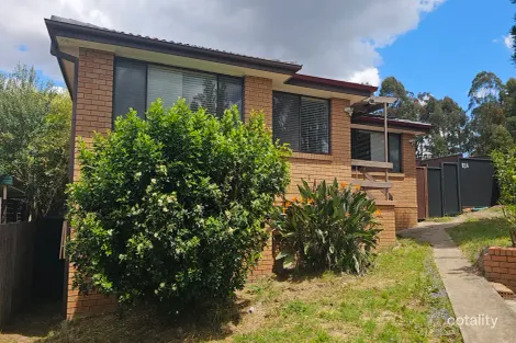 82 Nathan Cres, Dean Park, NSW 2761