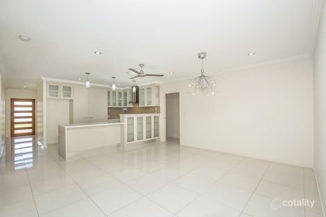 Property photo of 8 Belle Eden Drive Ashfield QLD 4670