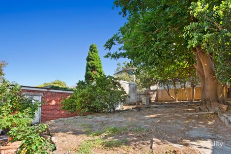 Property photo of 2 Bickleigh Court Glen Iris VIC 3146