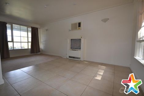 Property photo of 37 Winyard Drive Mooroolbark VIC 3138