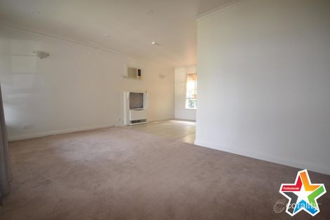 Property photo of 37 Winyard Drive Mooroolbark VIC 3138