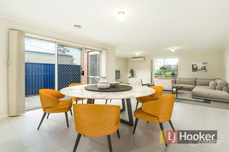 Property photo of 13 Dianella Close Pakenham VIC 3810