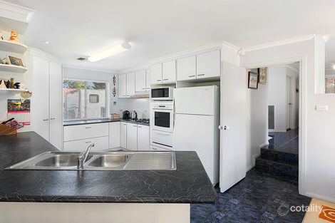 Property photo of 11 Willara Close Amaroo ACT 2914