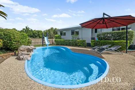 Property photo of 17 Seacove Court Eimeo QLD 4740