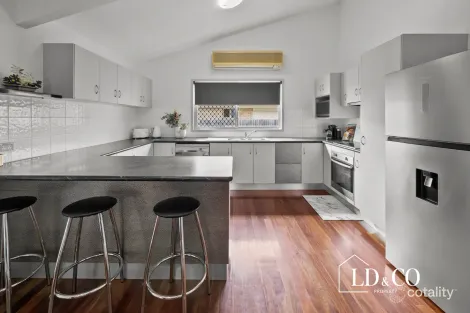 Property photo of 17 Seacove Court Eimeo QLD 4740