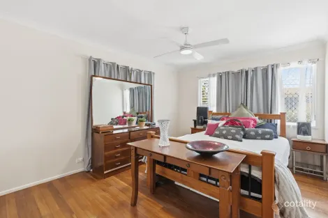 Property photo of 59 Morialta Street Mansfield QLD 4122