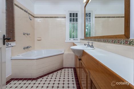Property photo of 8 Mara Place Ashgrove QLD 4060