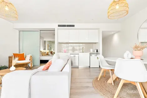 319/1 Marlin Pde, Cairns City, QLD 4870