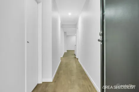 Property photo of 17 Runcorn Street Werribee VIC 3030