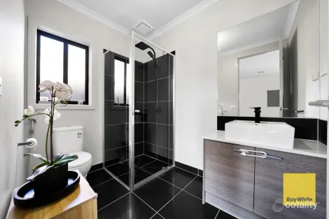 Property photo of 12 Stanhope Road Tarneit VIC 3029