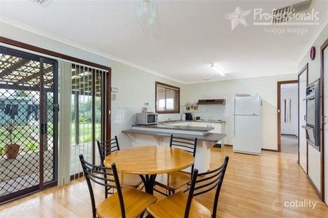 Property photo of 46 Bandera Avenue Glenfield Park NSW 2650