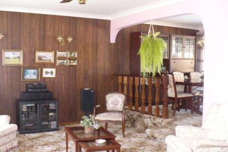 Property photo of 25 Clifford Crescent Ingleburn NSW 2565