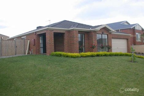 Property photo of 19 St Annes Crescent Berwick VIC 3806