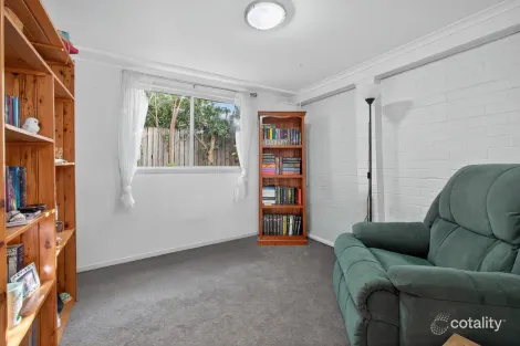 Property photo of 8 Castle Court Kallangur QLD 4503