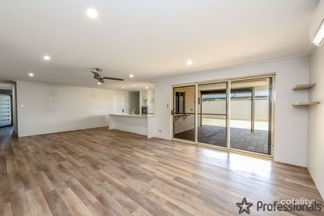 Property photo of 31 Spindrift Vista Glenfield WA 6532